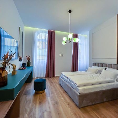 Lux City Apartments & Rooms Szarajevó Kültér fotó